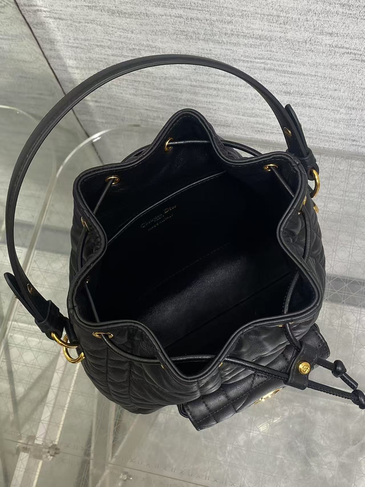 CD Caro Macrocannage Small Bucket Bag Black Lambskin mysite