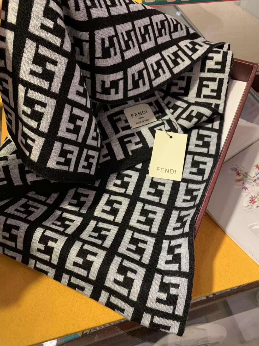 Classic 100% cashmere scarf mysite