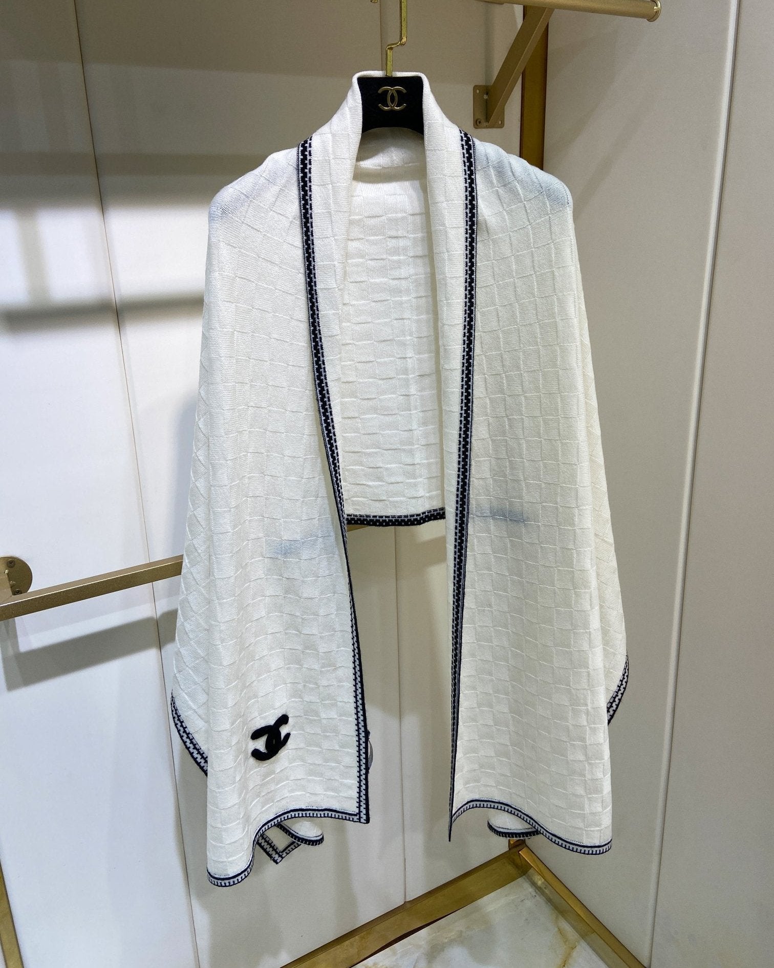 Creamy white 100% cashmere scarf mysite