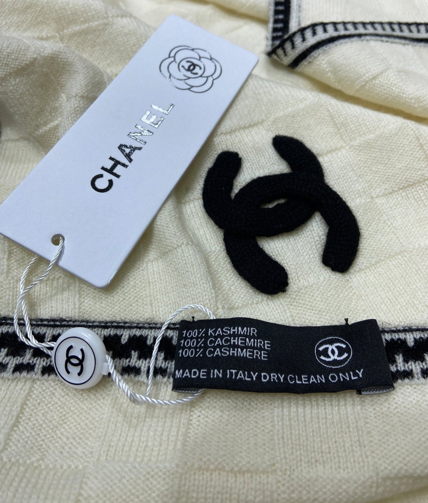 Creamy white 100% cashmere scarf mysite
