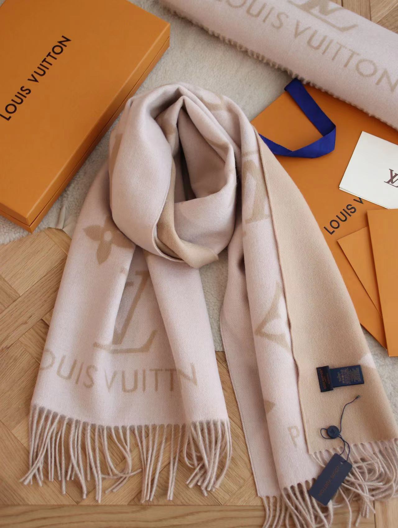 Classic Embossed Cashmere Scarf mysite