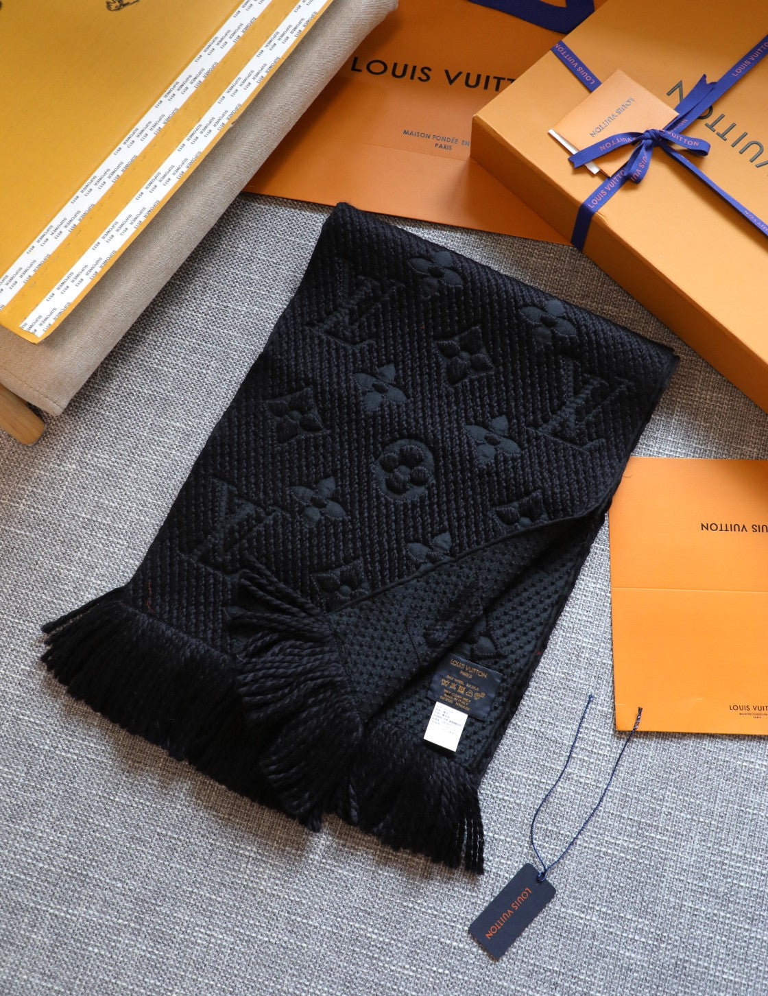A century-old classic cashmere scarf mysite