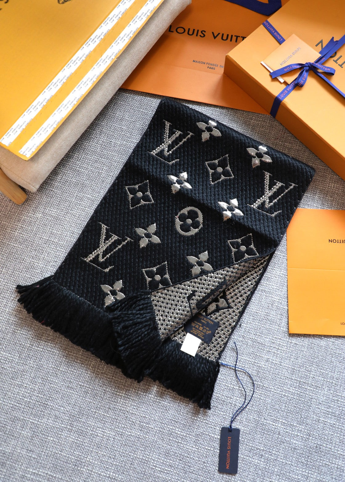 A century-old classic cashmere scarf mysite