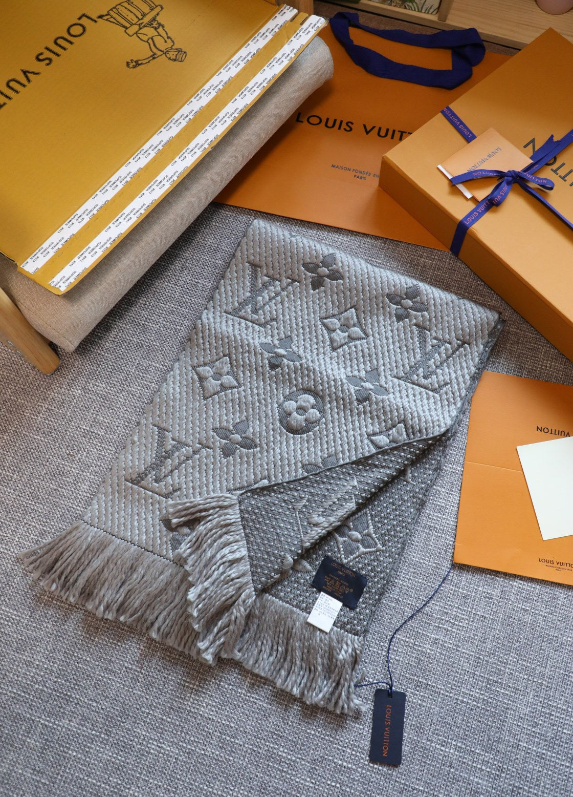 A century-old classic cashmere scarf mysite
