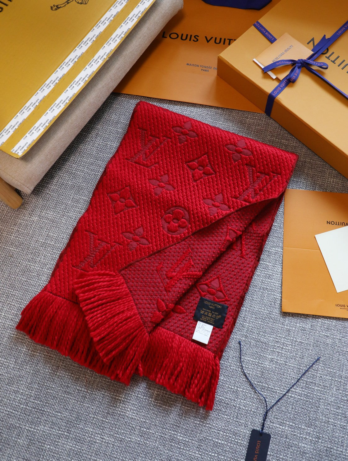 A century-old classic cashmere scarf mysite