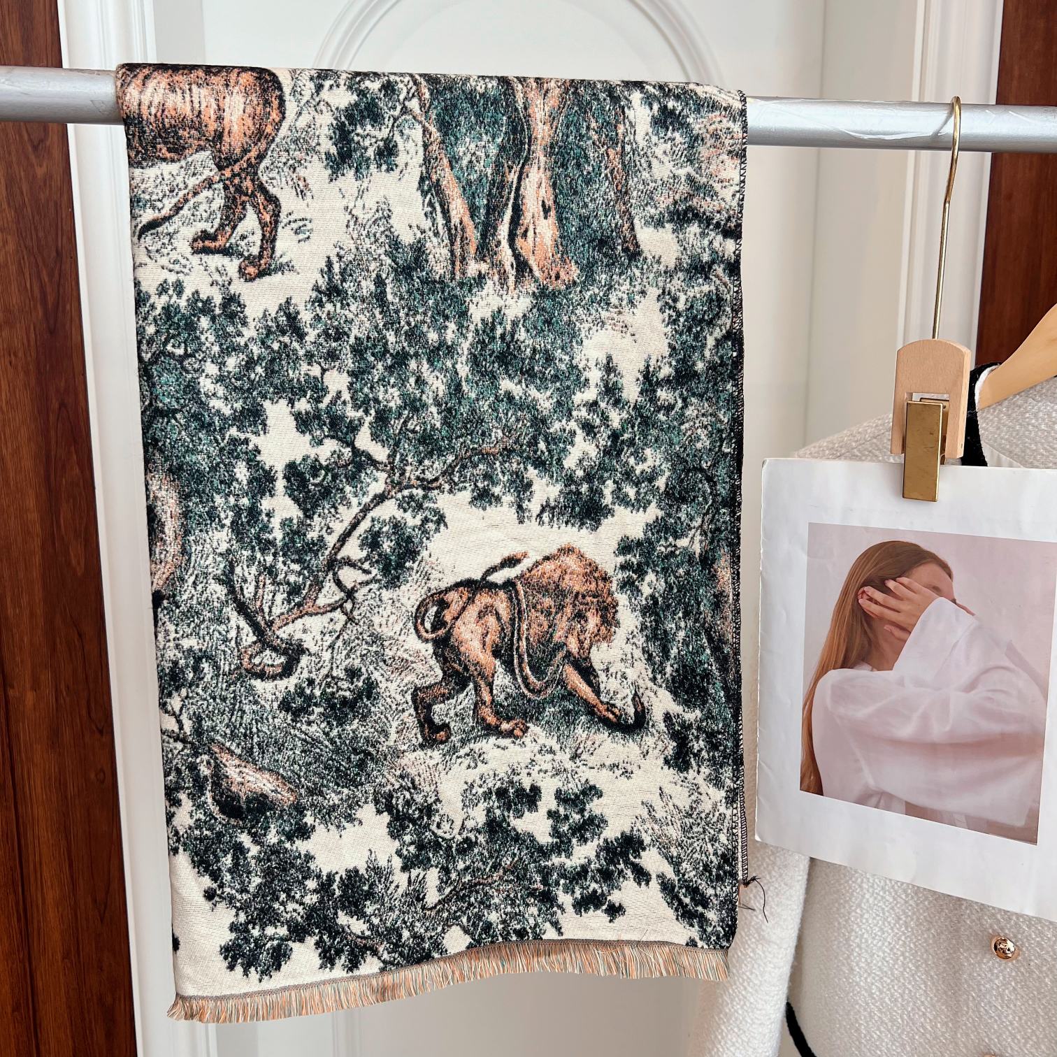 Animal Forest Cashmere Shawl-Scarf mysite