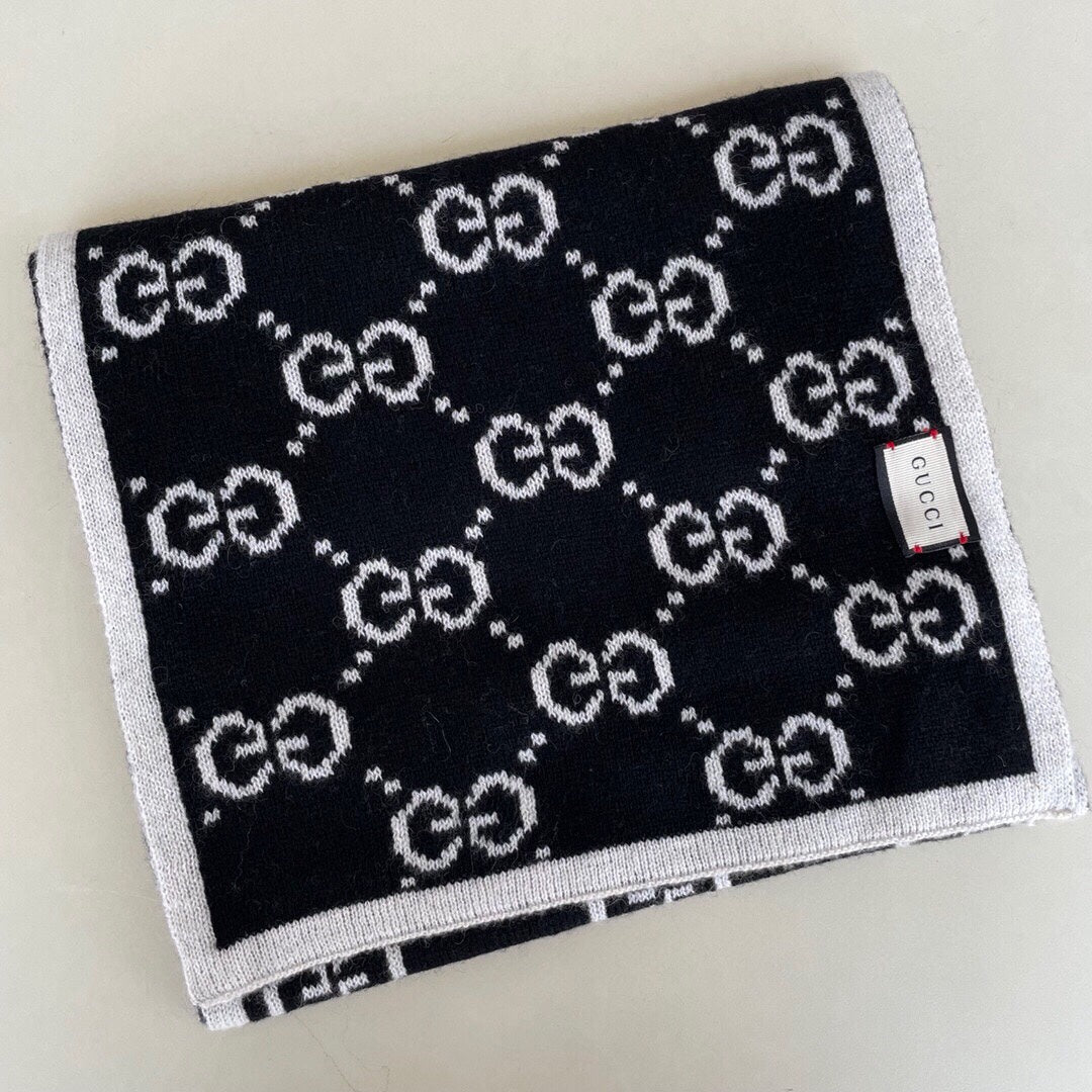 Classic Reversible Jacquard Knit Scarf mysite