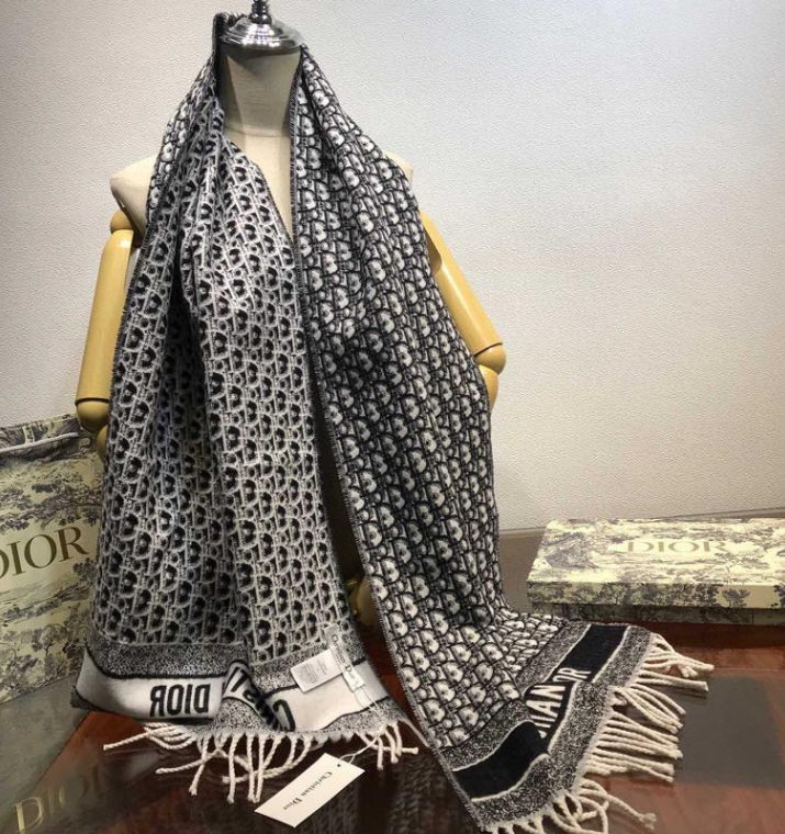Versatile Monogram Jacquard Fringe Scarf mysite