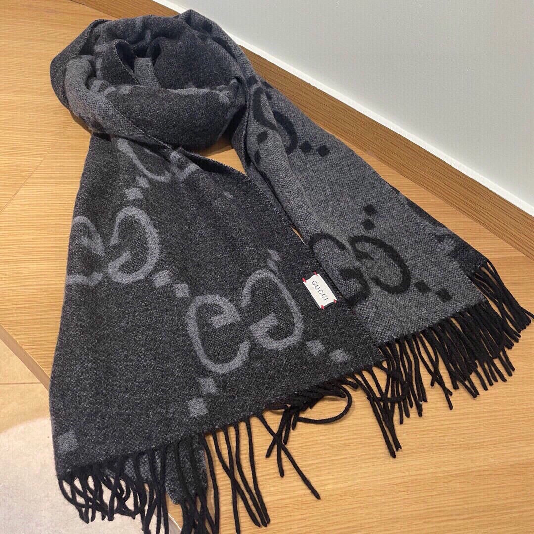 Classic Large Letter Jacquard Cashmere Scarf mysite