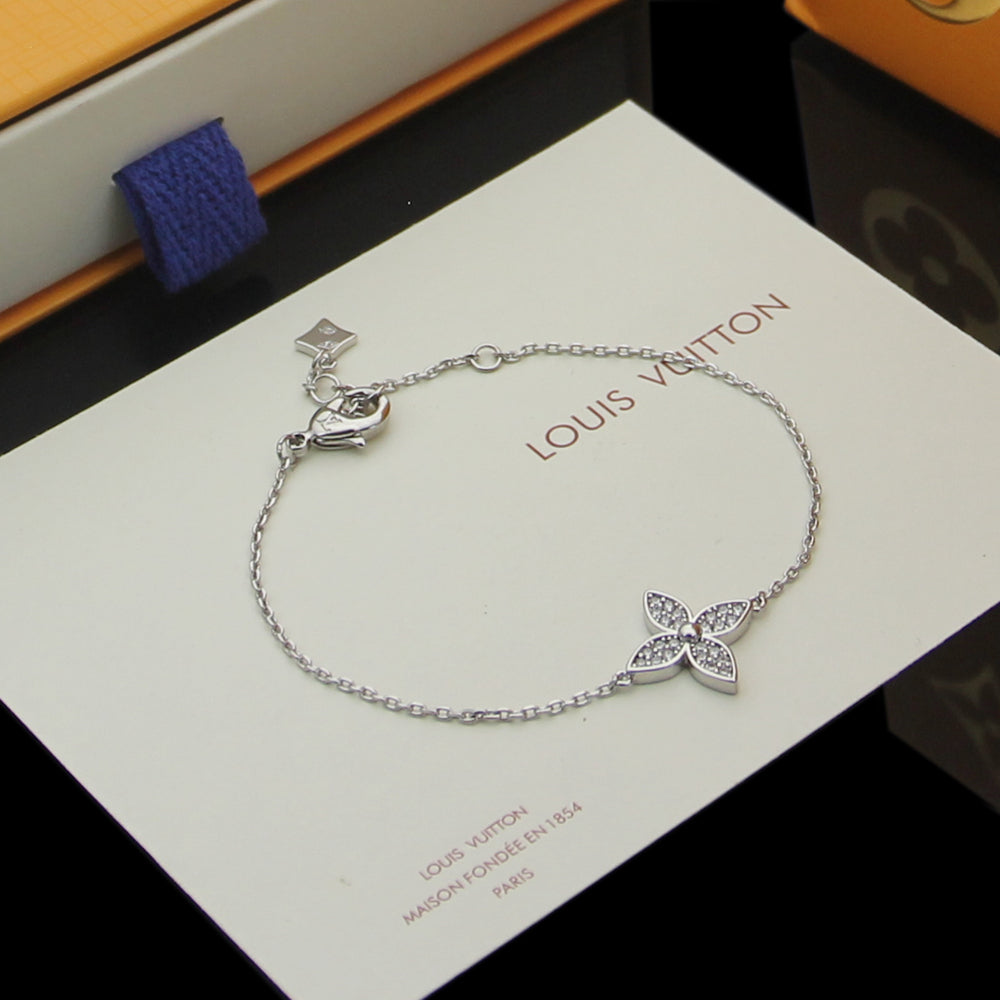 Star Blossom Necklace and Bracelet mysite