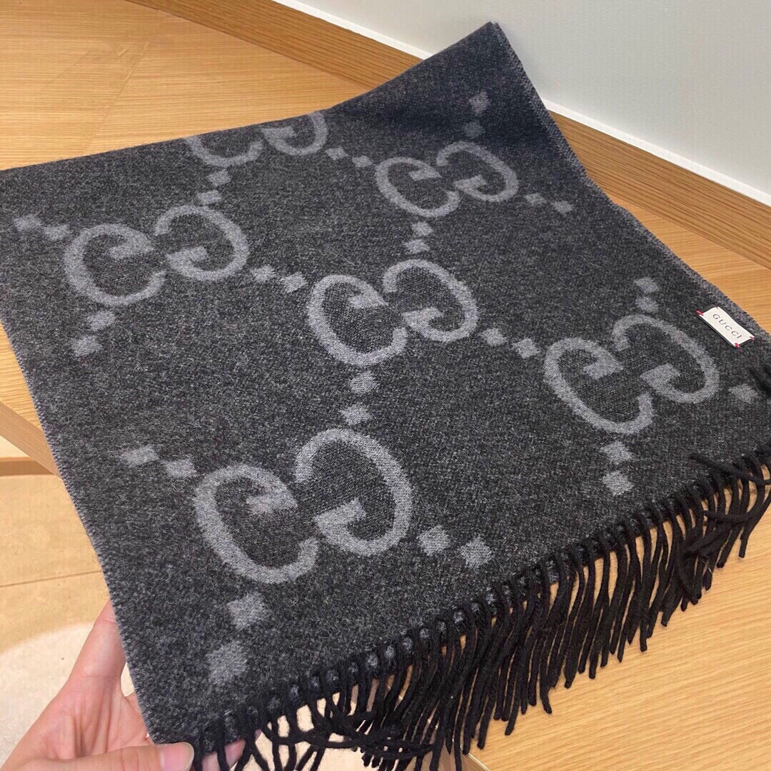 Classic Large Letter Jacquard Cashmere Scarf mysite