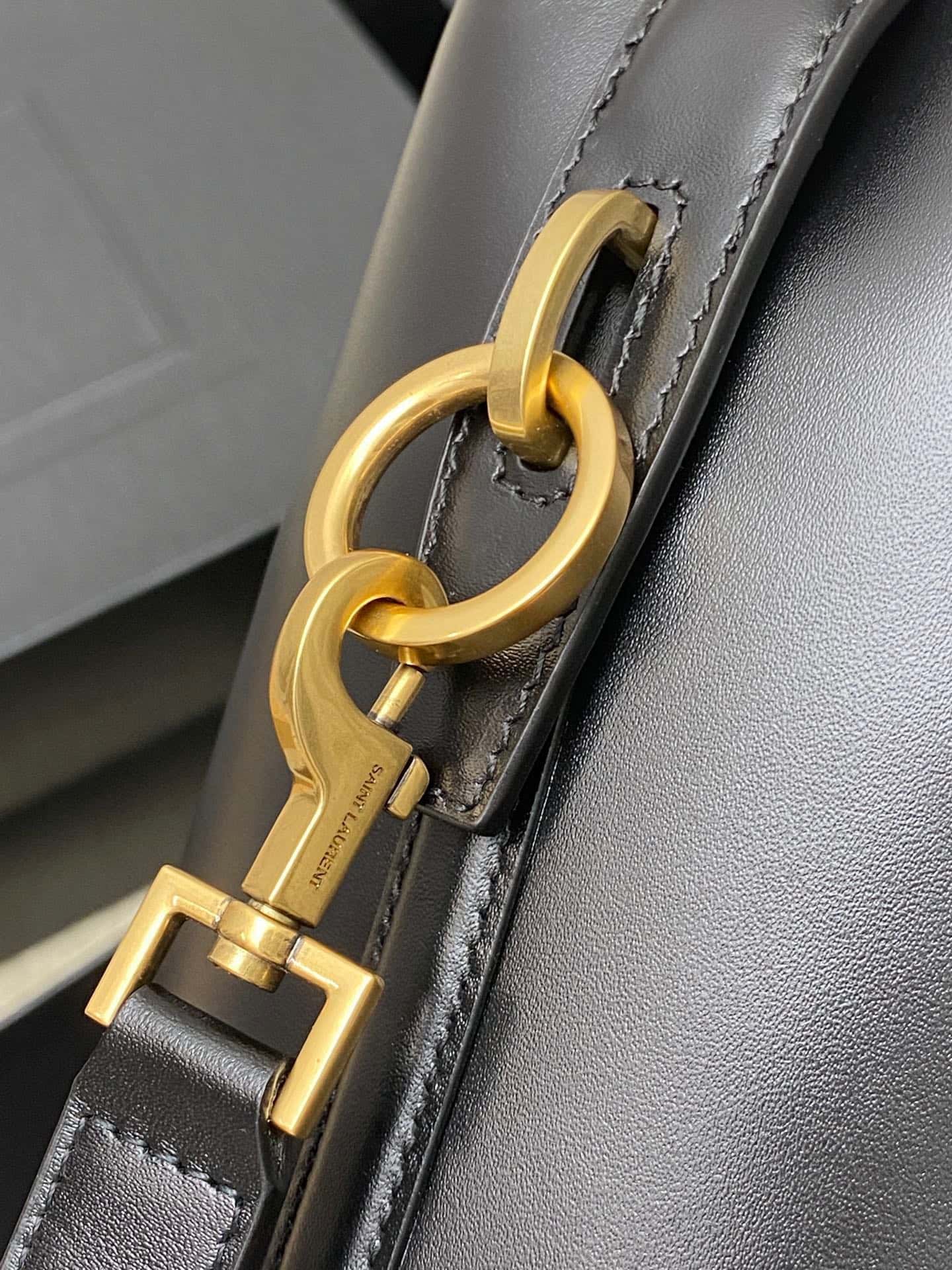 Louis Vuitton NEW WAVE MULTI-POCHETTE Handbag mysite