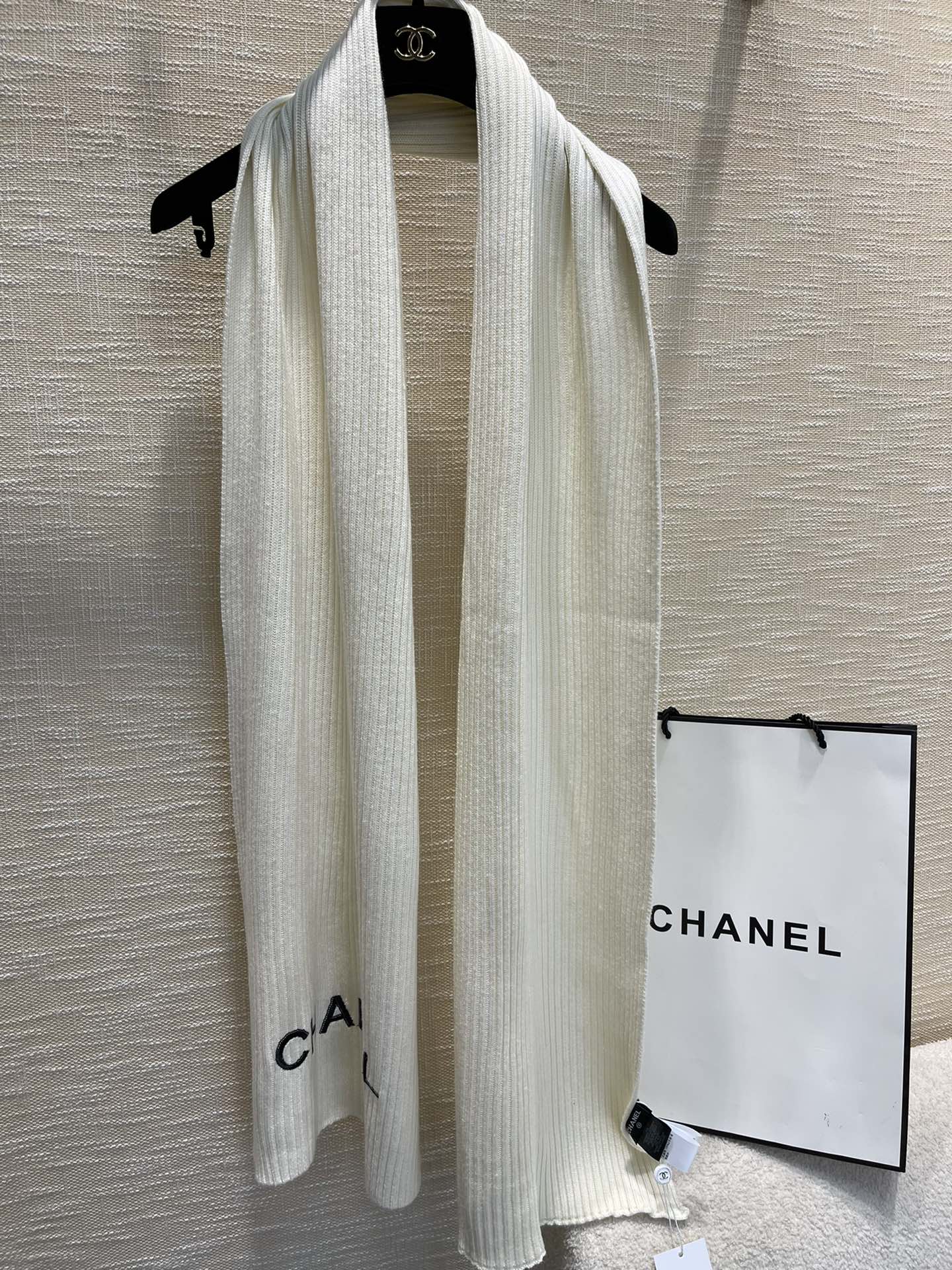 Cashmere Double Embroidered Vertical Knit Scarf mysite