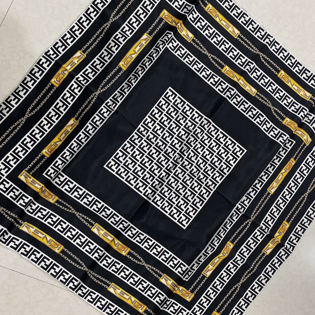 Chain Element Square Scarf mysite