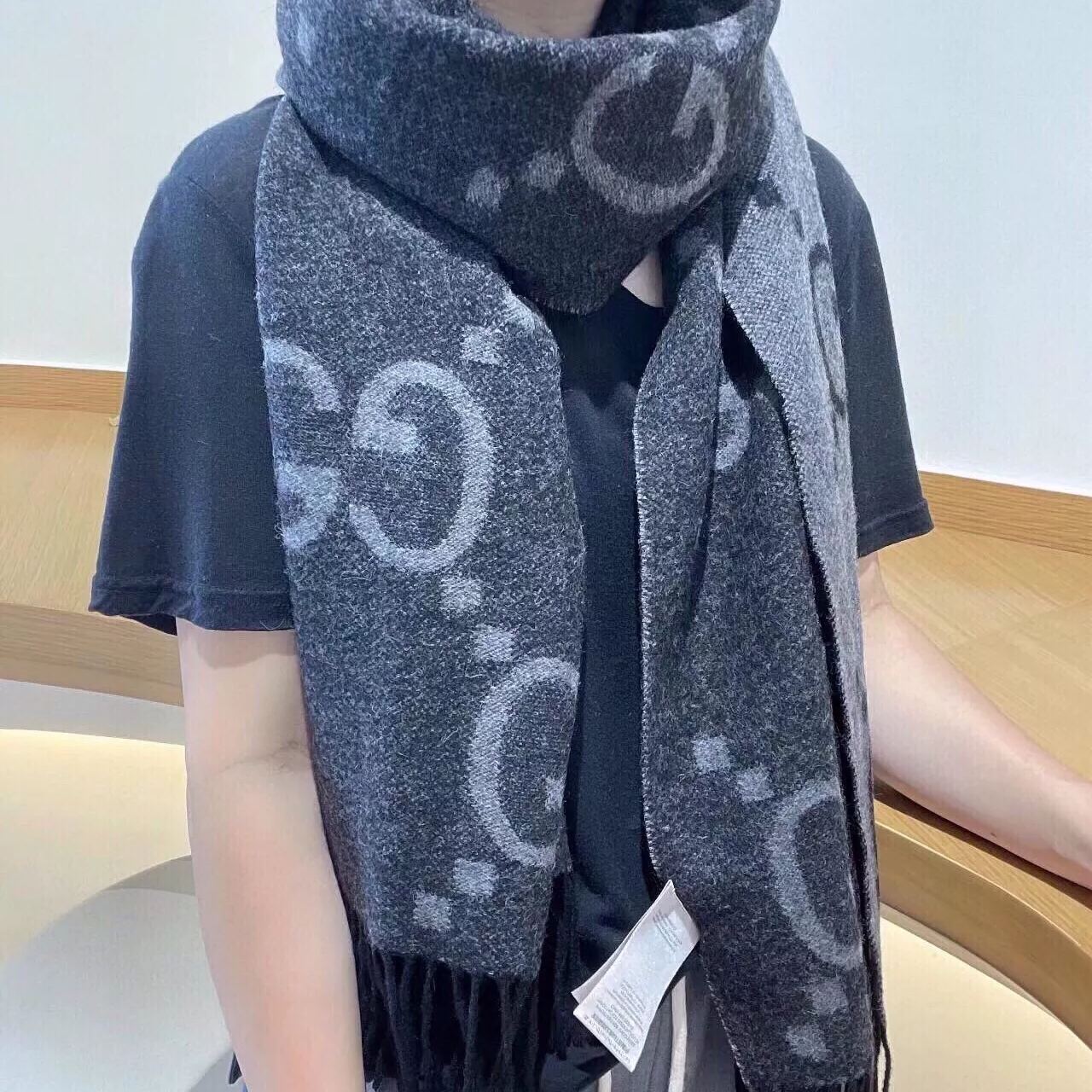 Classic Large Letter Jacquard Cashmere Scarf mysite