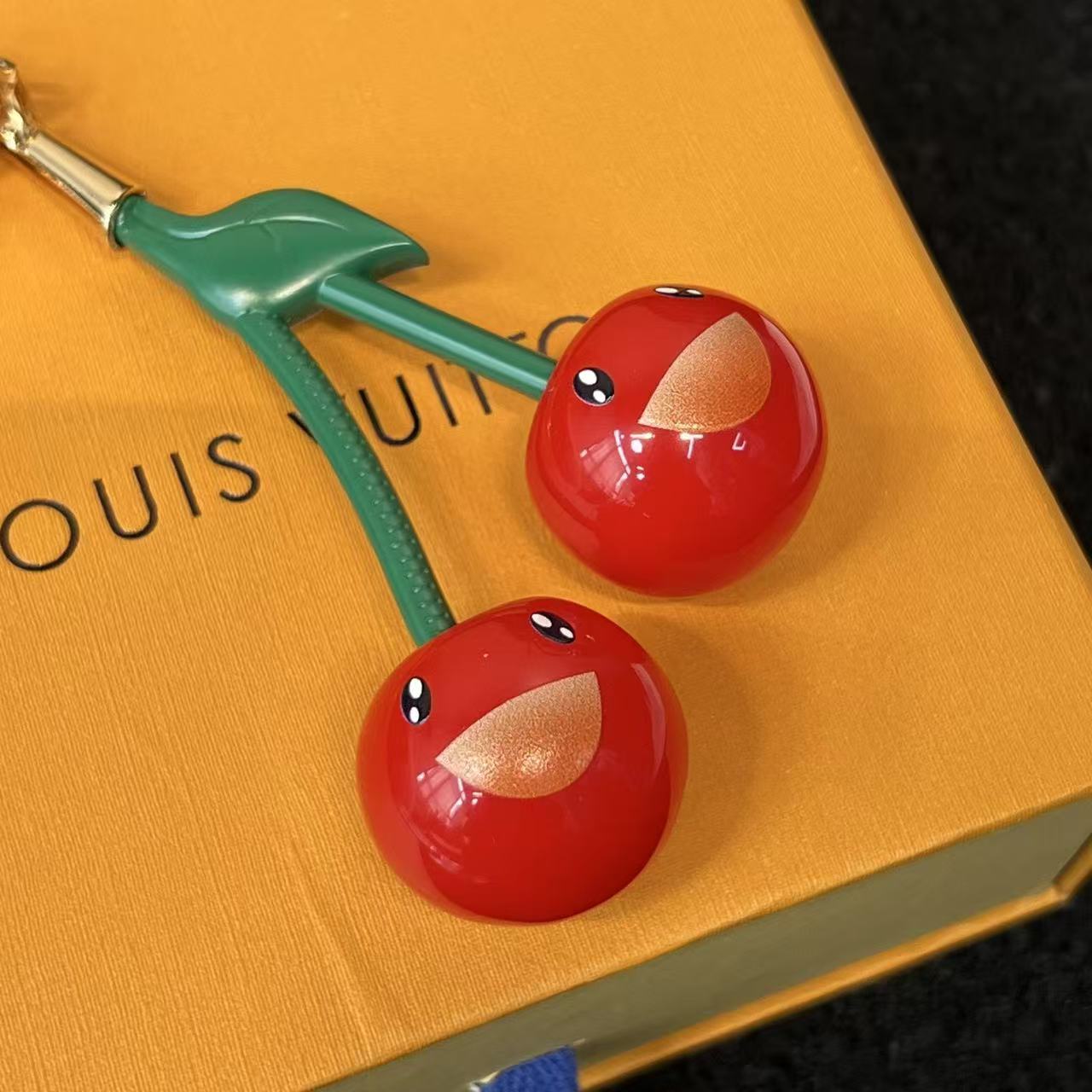 LVxTM M02476 Cherry Bag Charm Cerise Plexiglass GHW mysite