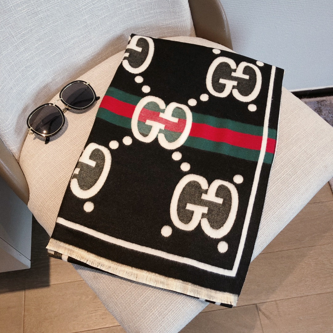 Classic Letter Jacquard Scarf mysite