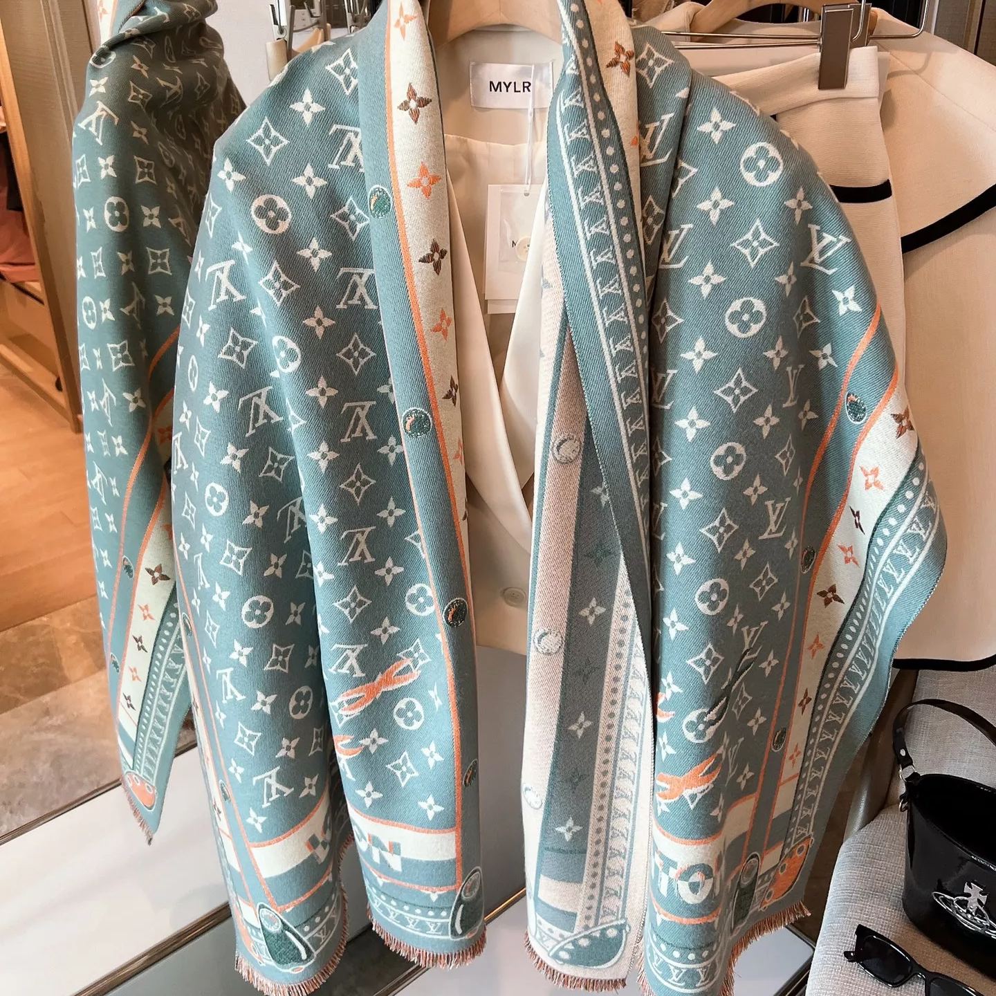 On-trend Full Monogram Cashmere Scarf Shawl mysite