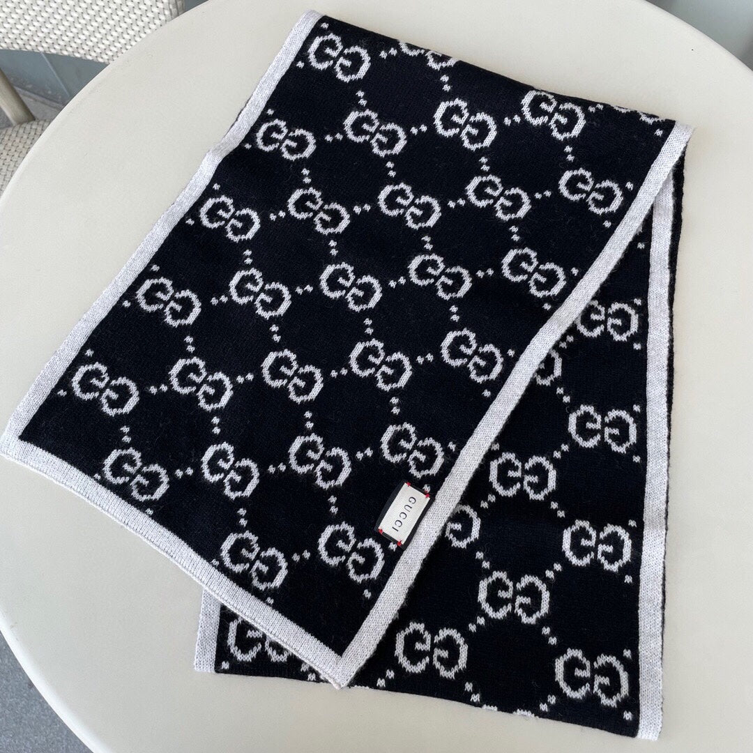 Classic Reversible Jacquard Knit Scarf mysite