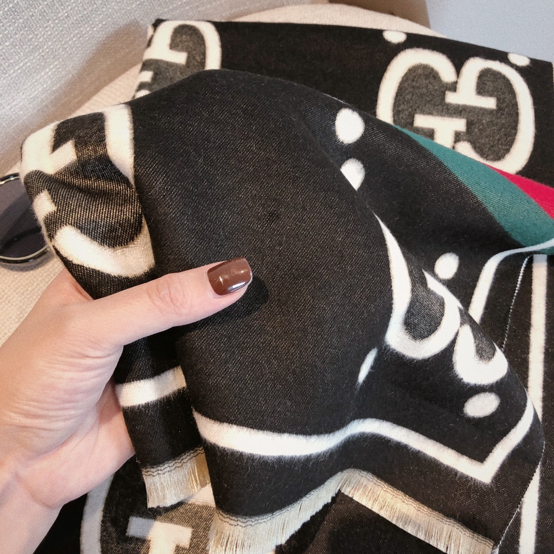 Classic Letter Jacquard Scarf mysite