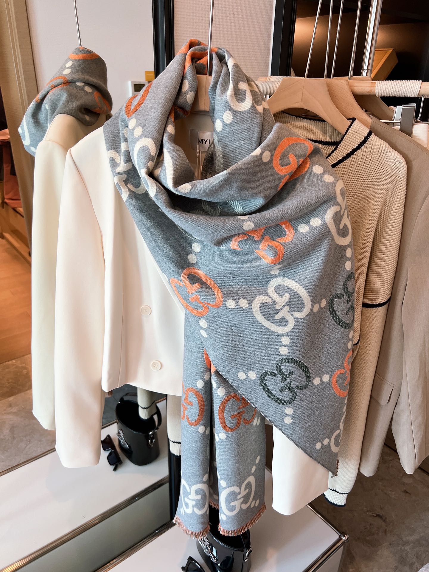Versatile Monogram Jacquard Letter Scarf Shawl mysite