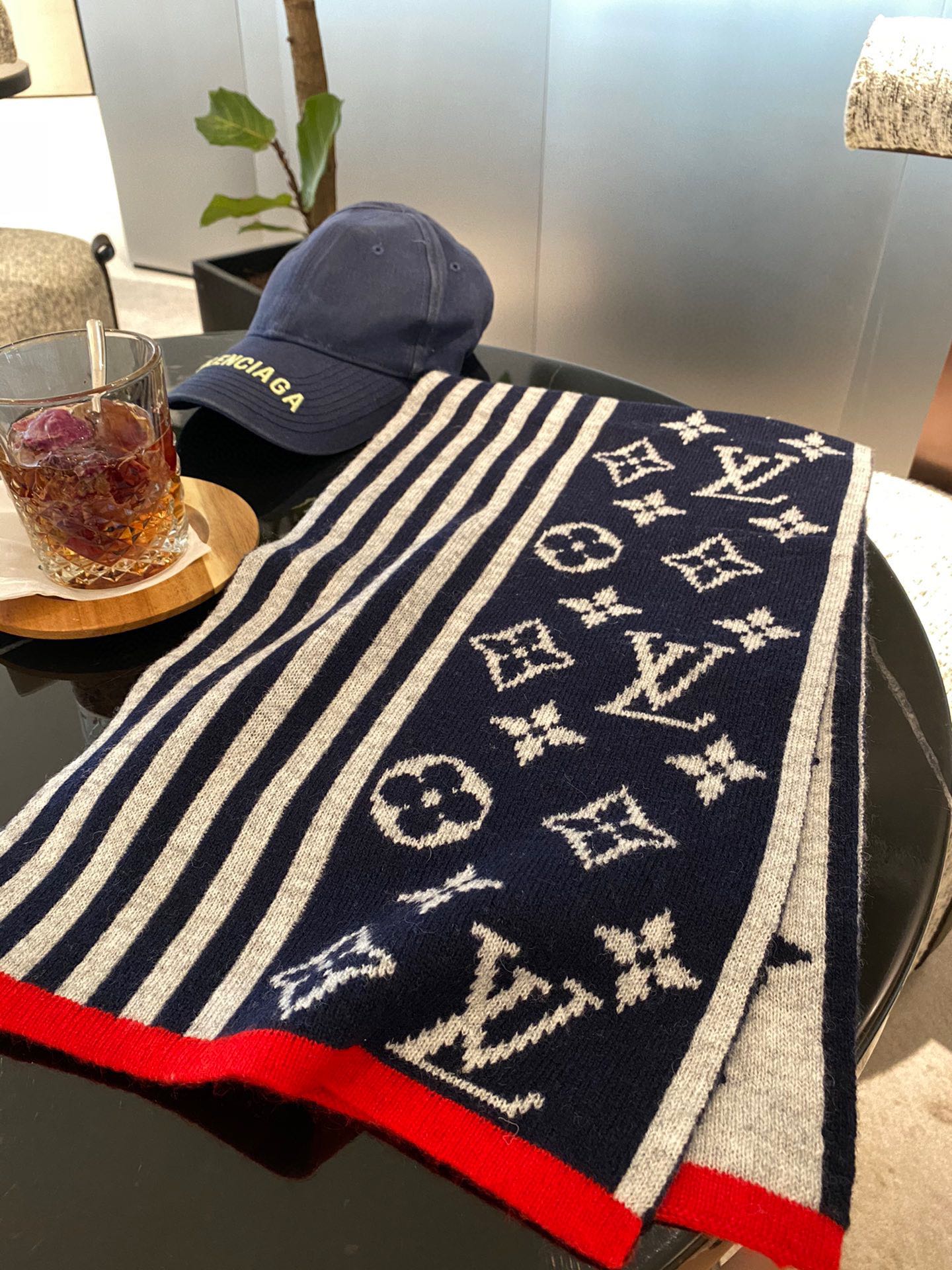 4 Colorblock Monogram Knitted Scarf mysite