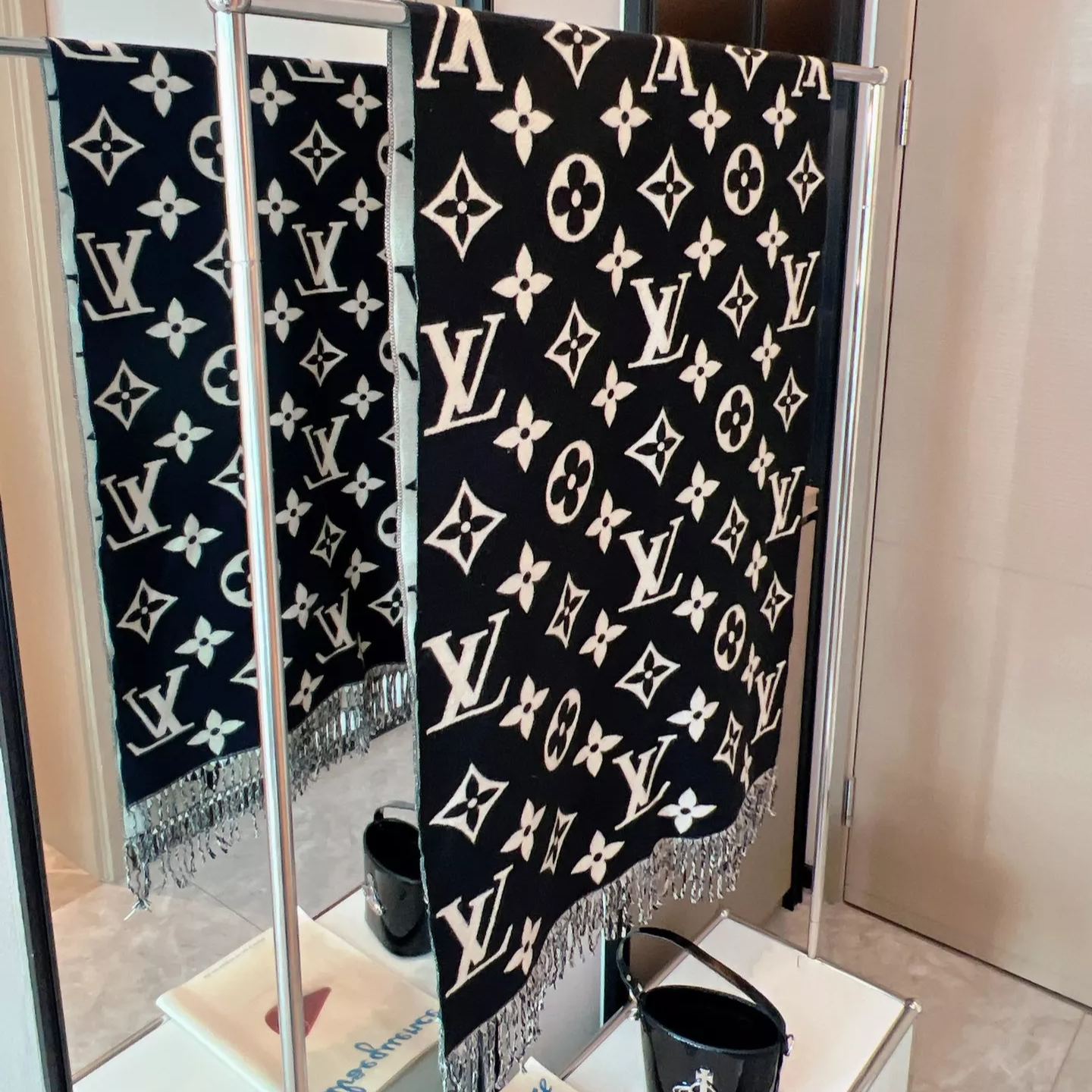 Simple Monogram Cashmere Fringed Scarf mysite