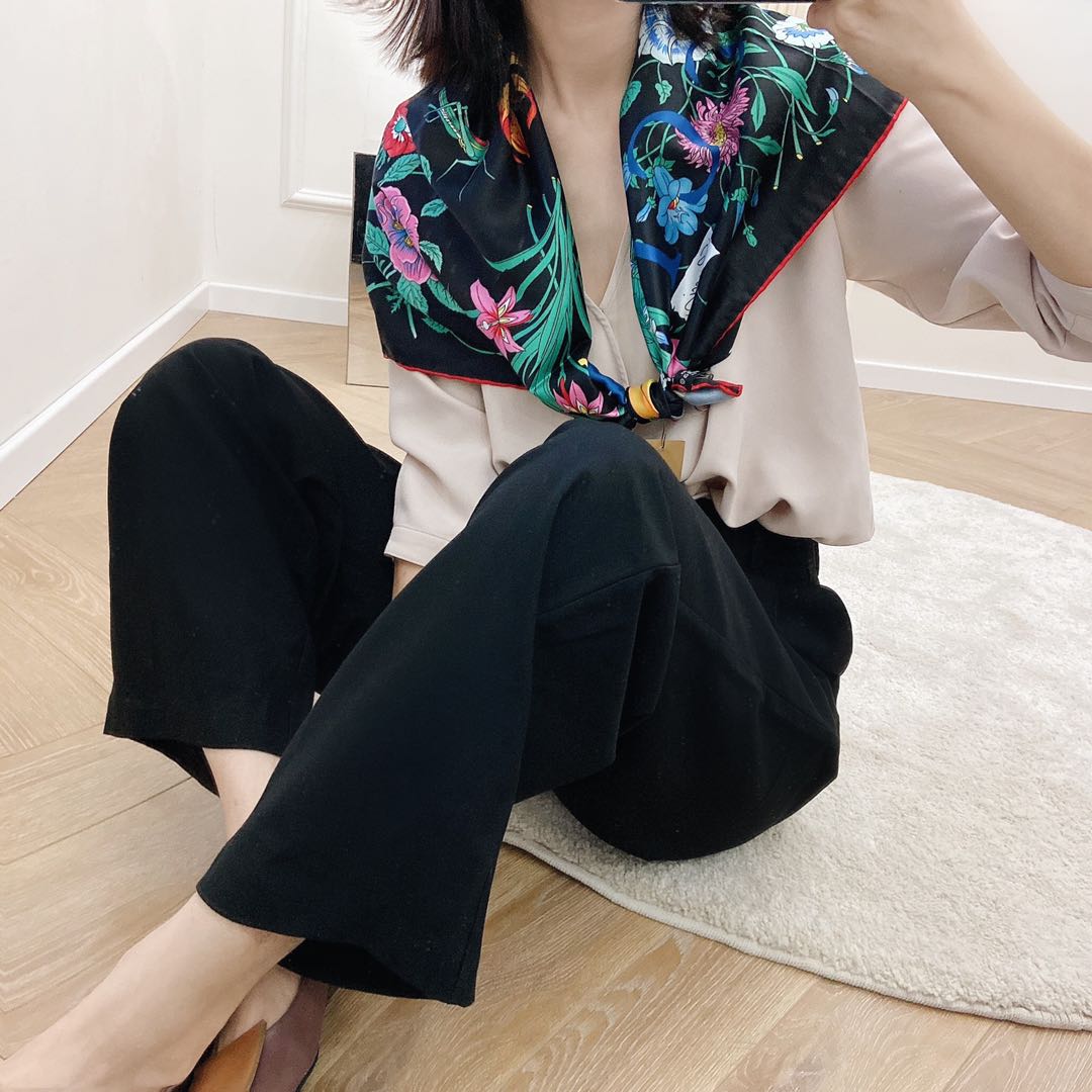 Collaboration Mickey Square Scarf mysite