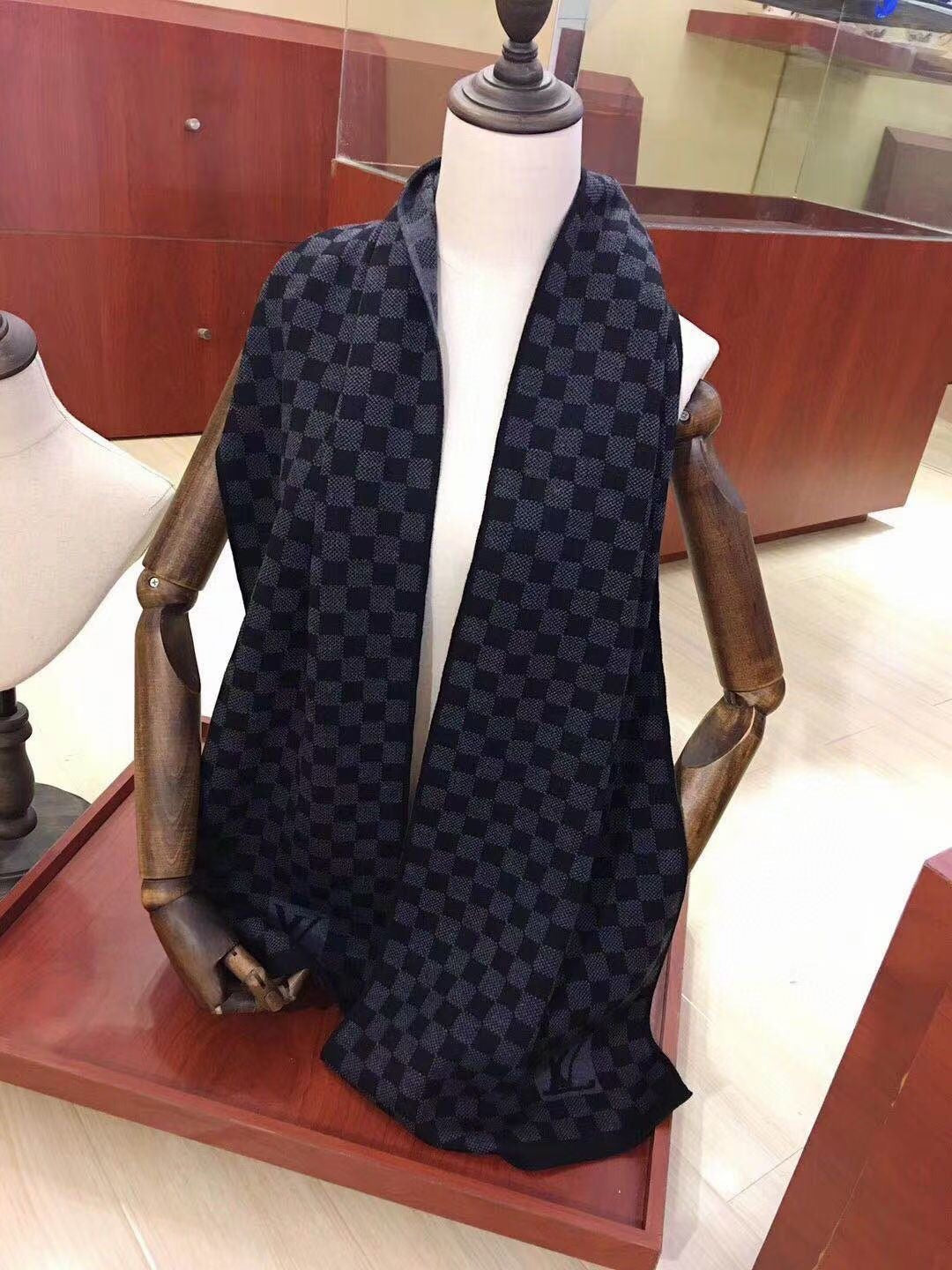 Checkerboard 100% cashmere scarf mysite