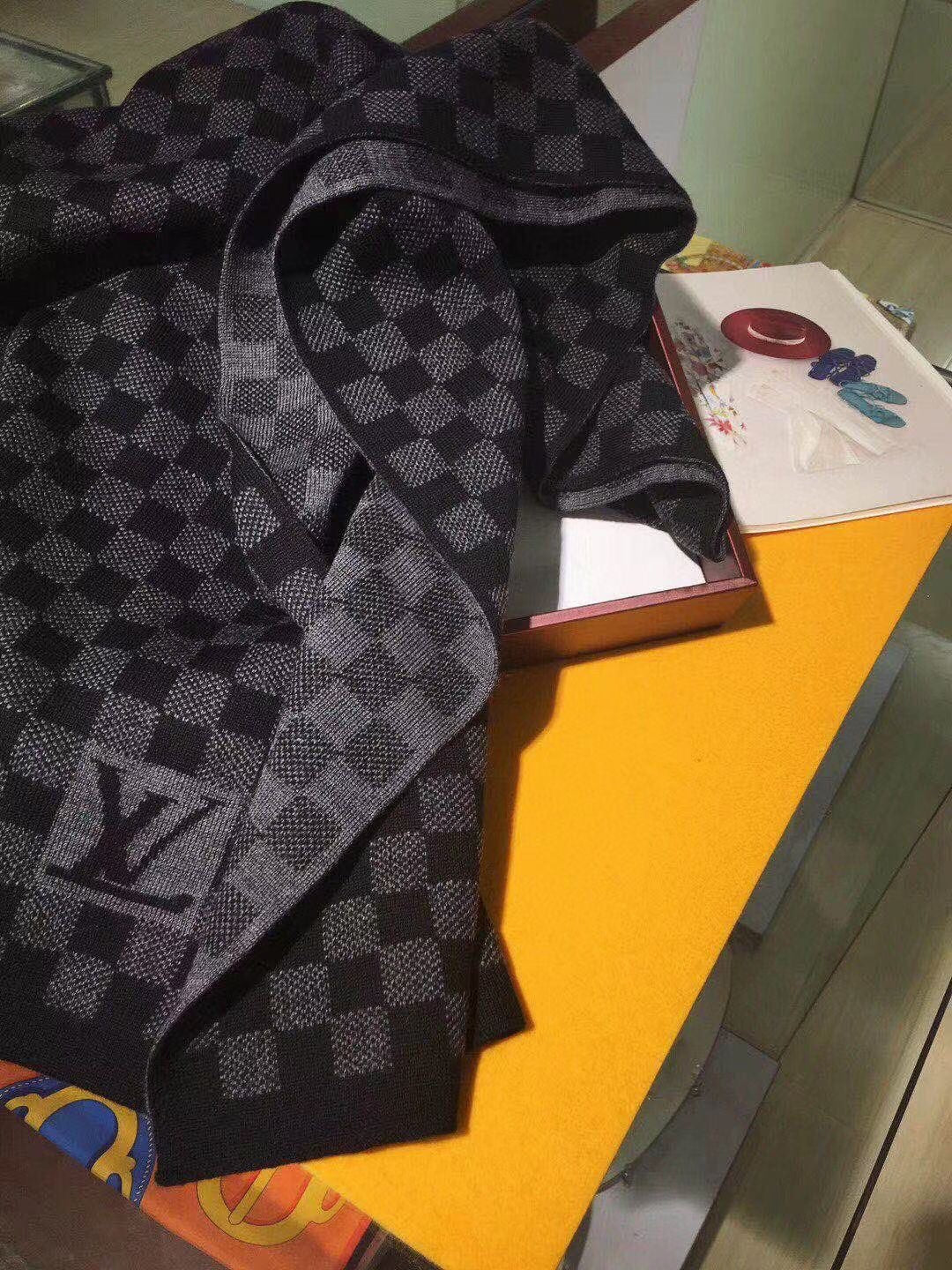 Checkerboard 100% cashmere scarf mysite
