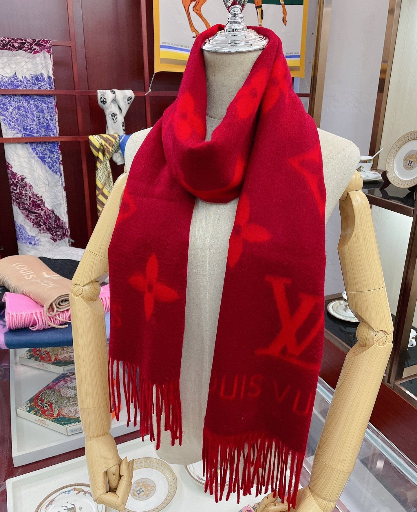Classic Four-Leaf Clover Scarf mysite