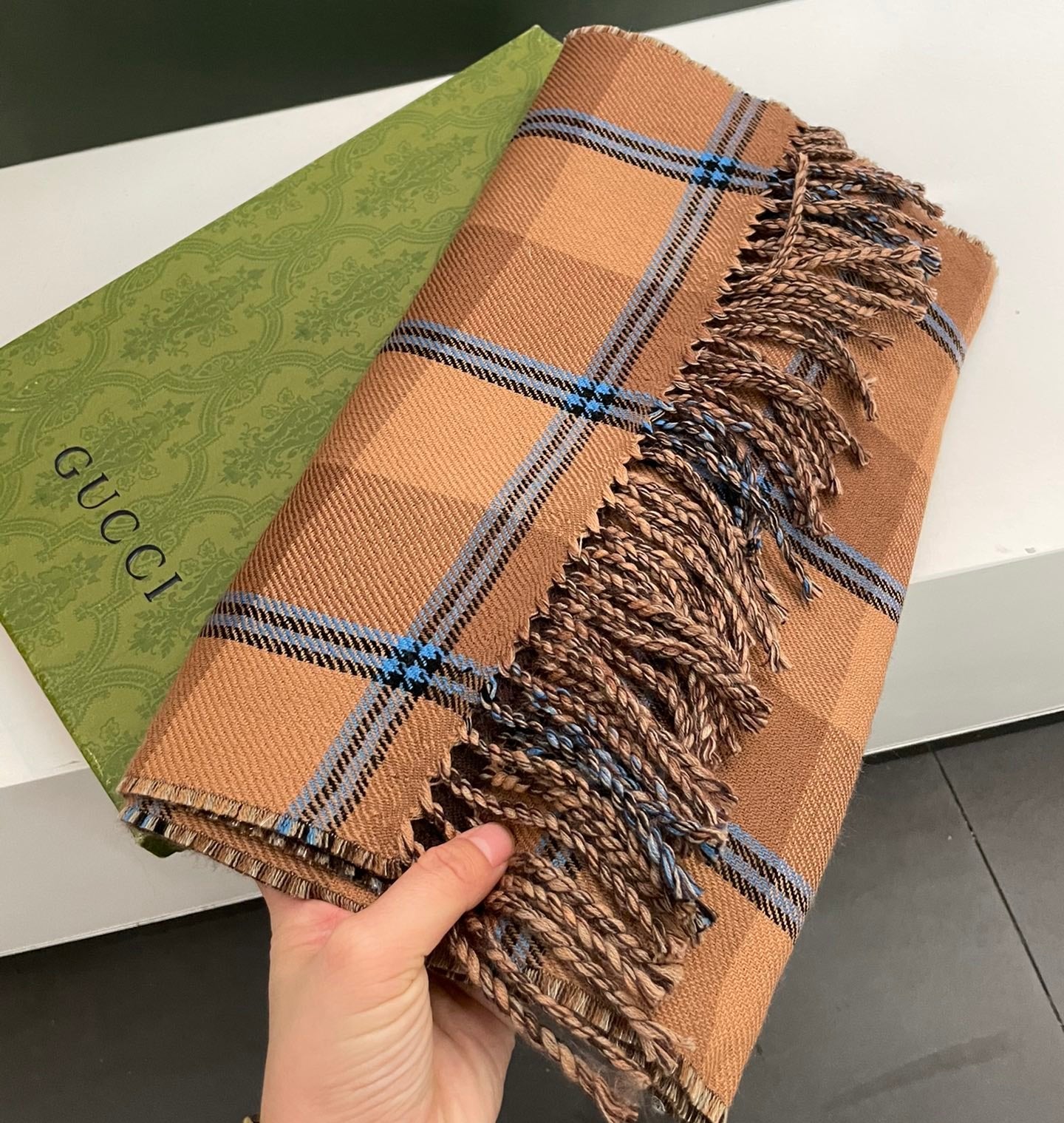 Fashionable plaid tassel cashmere scarf mysite