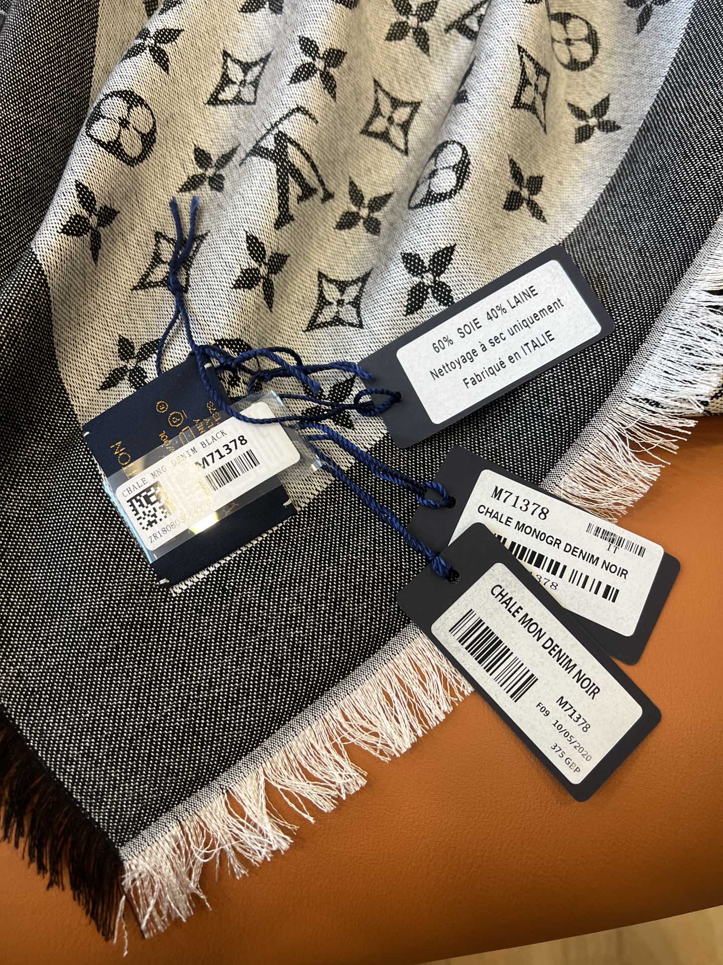 Fashionable printed silk and wool scarf mysite