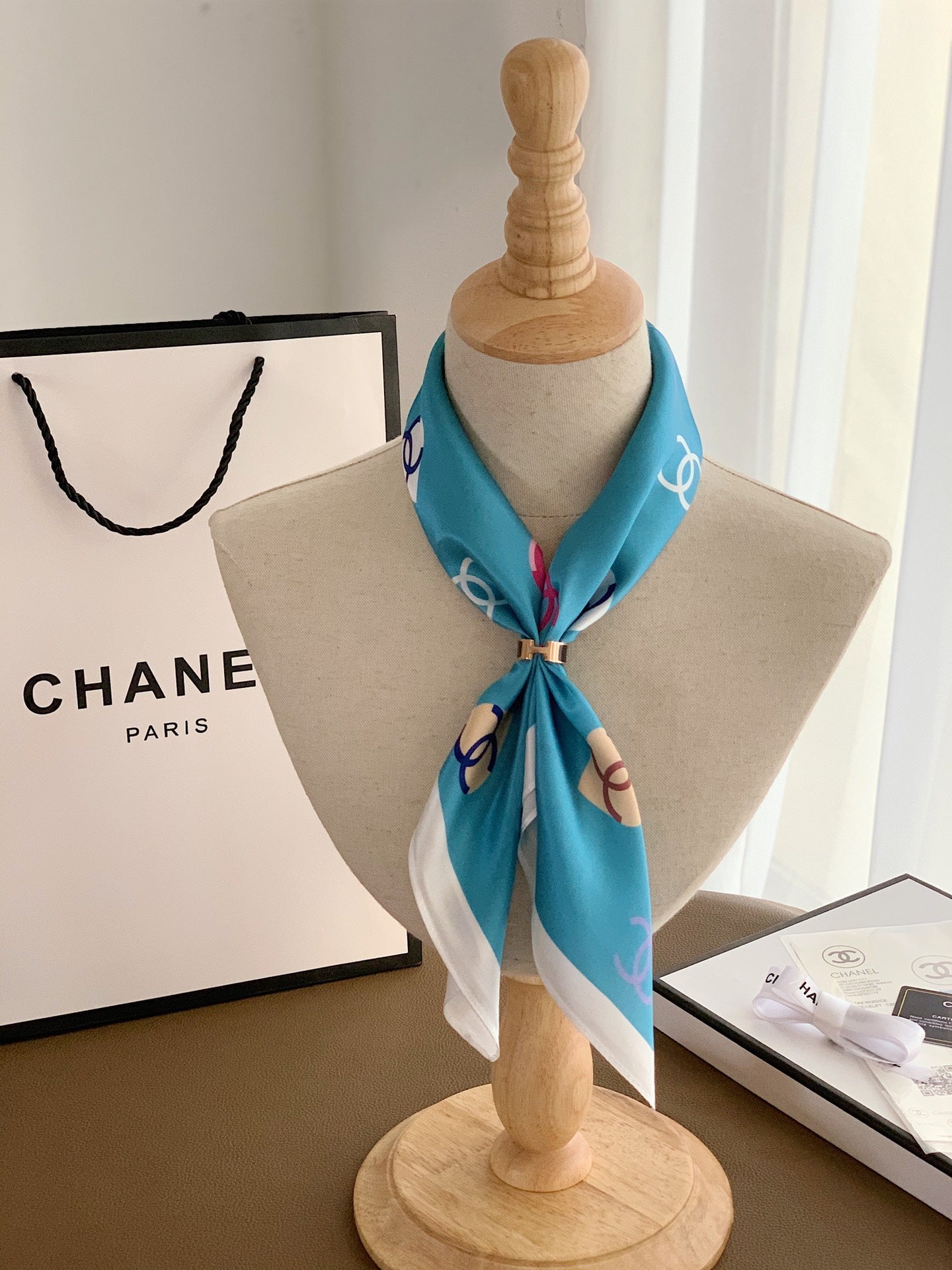 Elegant Square Scarf mysite