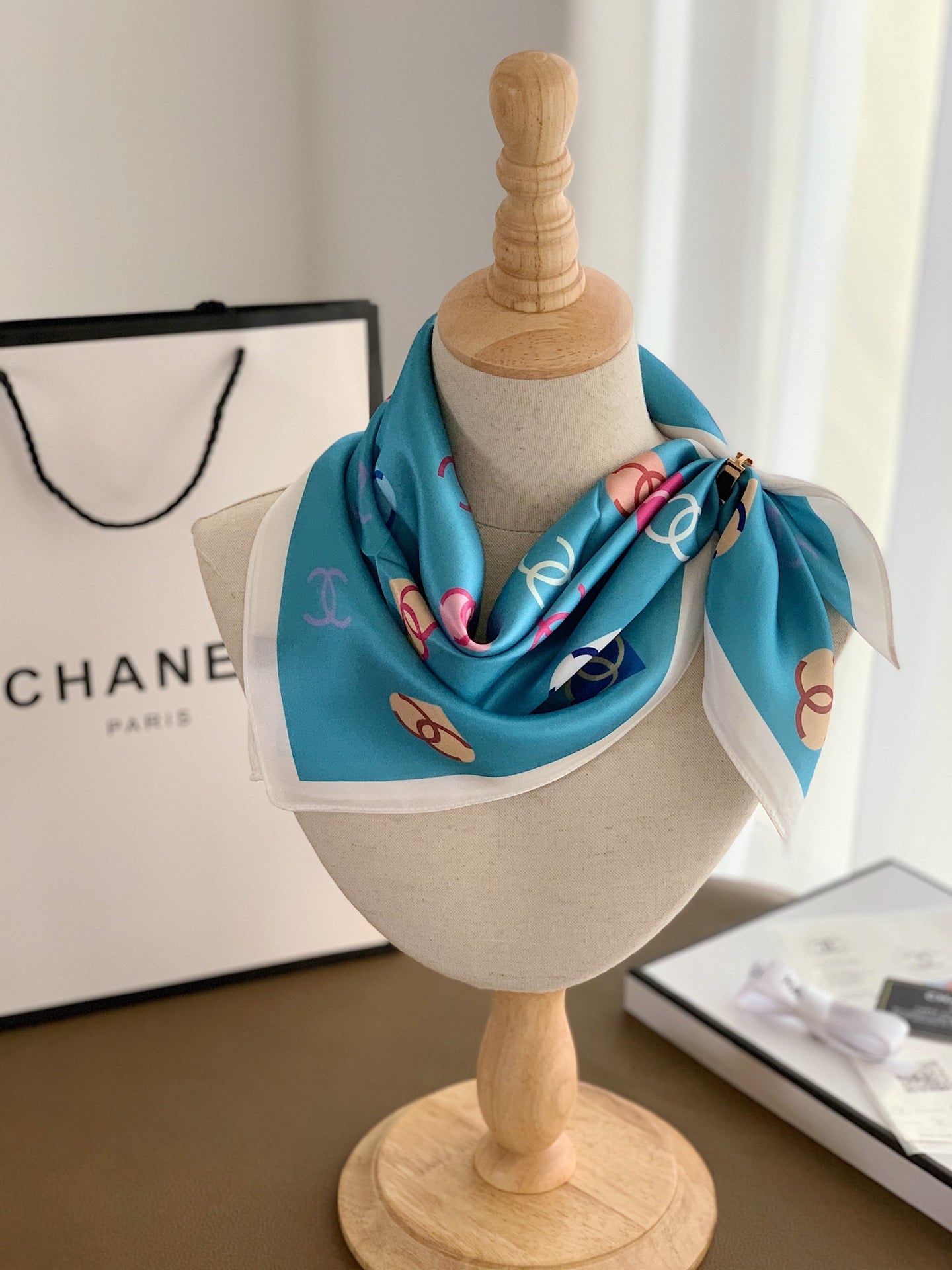 Elegant Square Scarf mysite