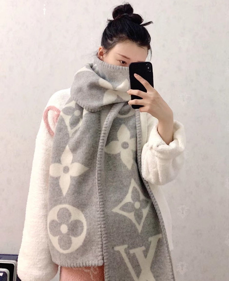 100% Cashmere Scarf mysite
