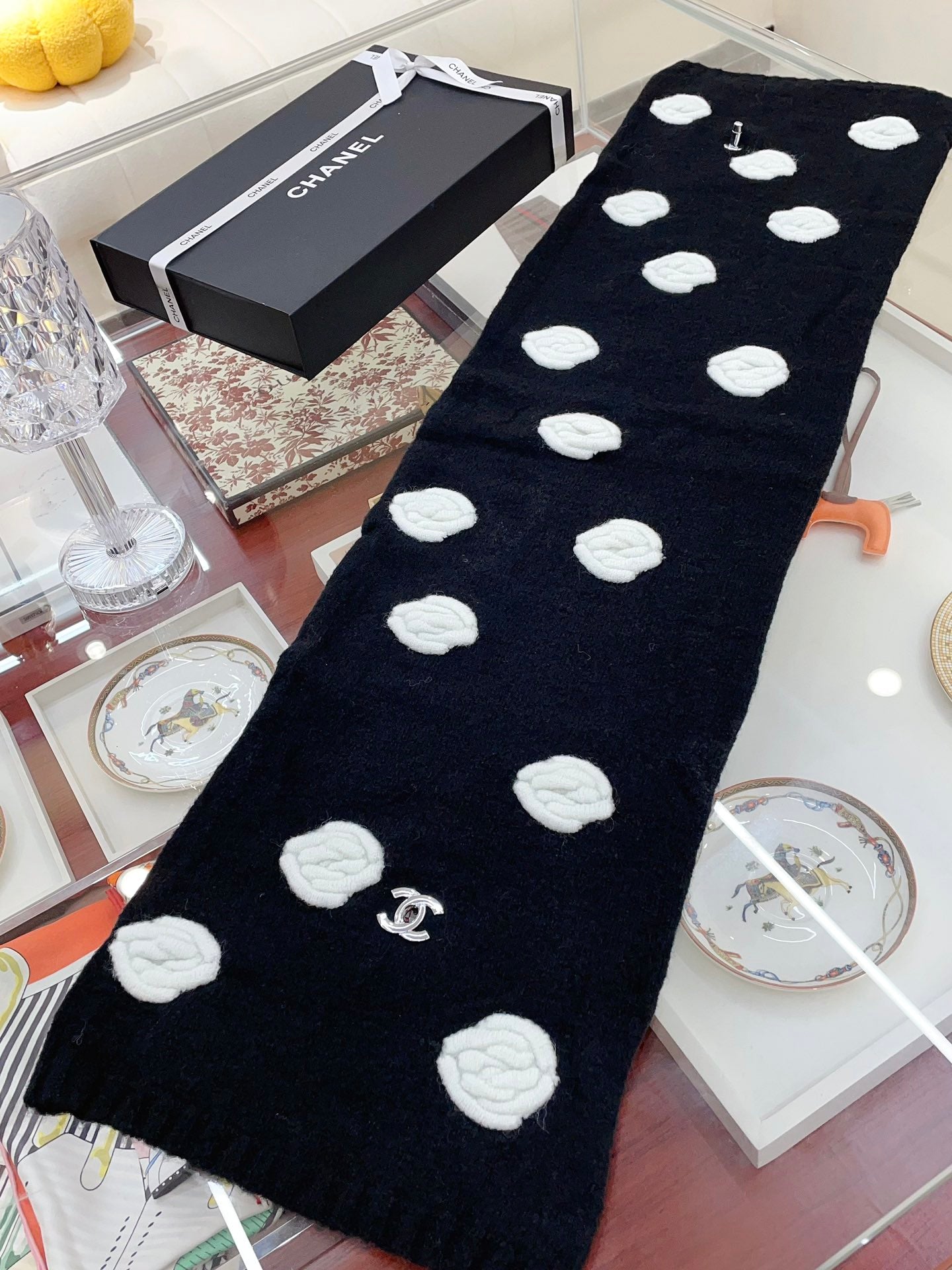 3D camellia scarf with metal buckle mysite