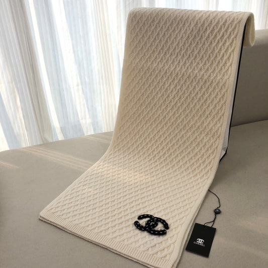 Knitted 100% cashmere scarf mysite