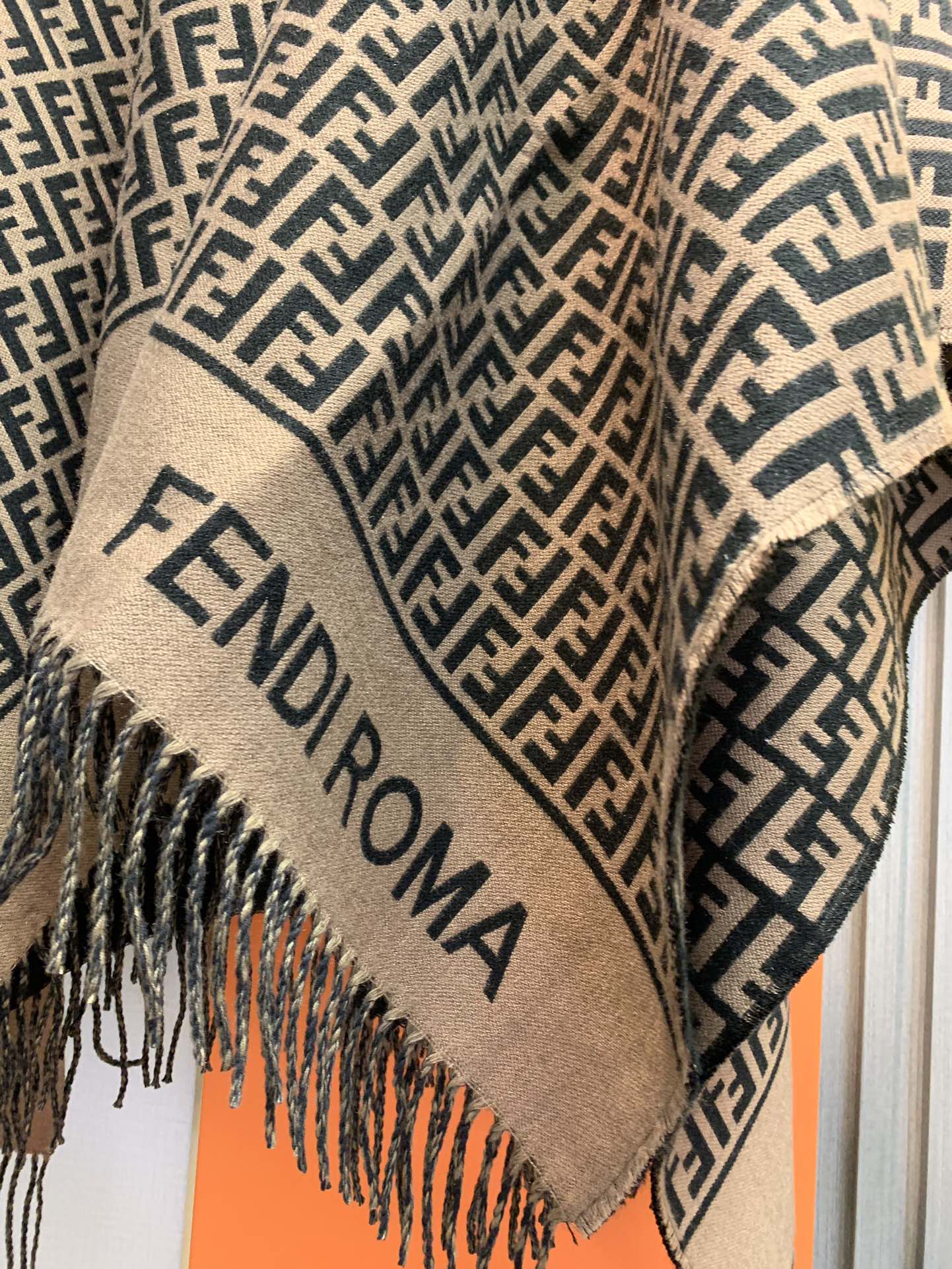 Retro Wool Jacquard Cape mysite