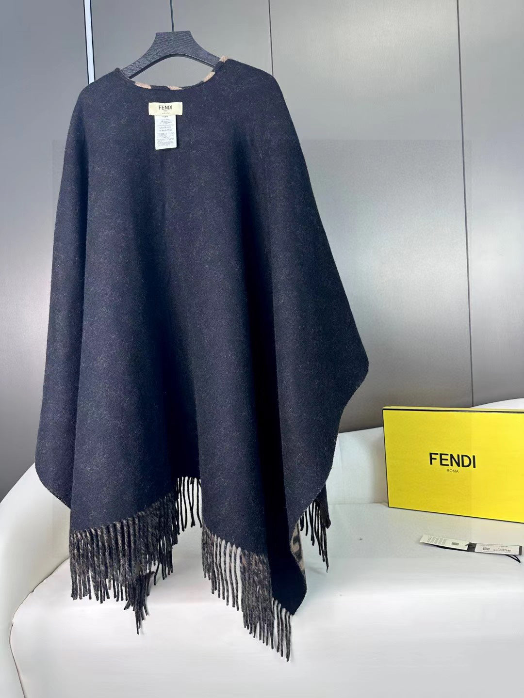 Retro wool and cashmere poncho mysite