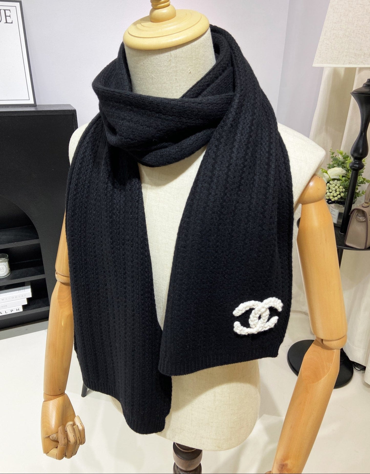 Fashionable diamond jacquard knitted 100% cashmere scarf mysite