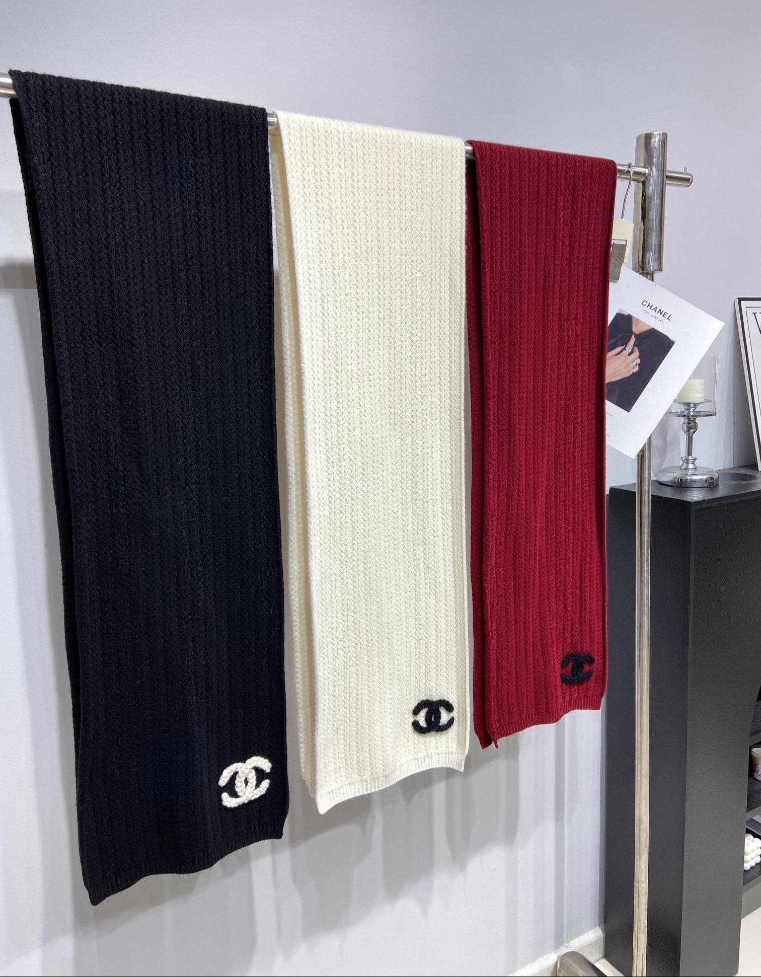 Fashionable diamond jacquard knitted 100% cashmere scarf mysite