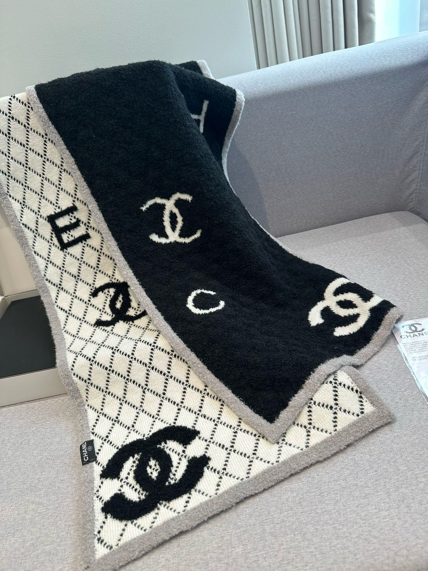 Diamond-patterned Letters Cashmere Scarf mysite