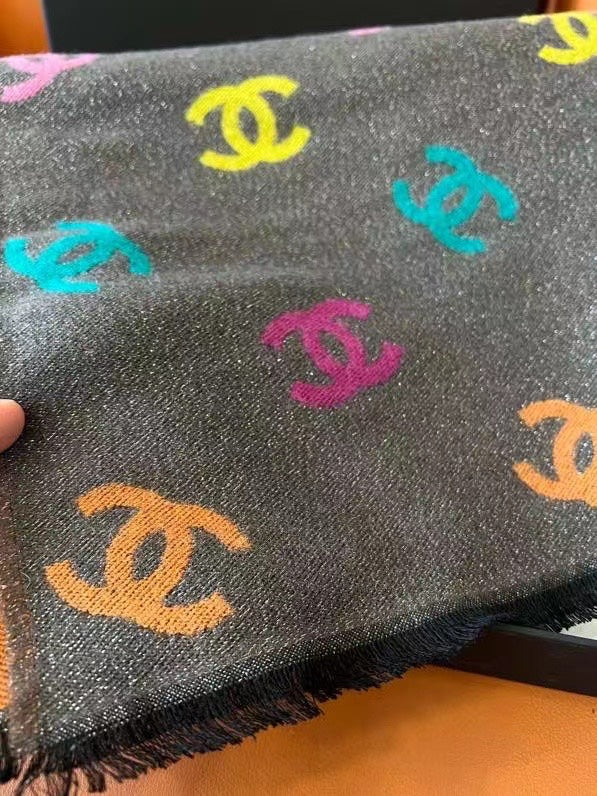 Fashionable rainbow scarf mysite