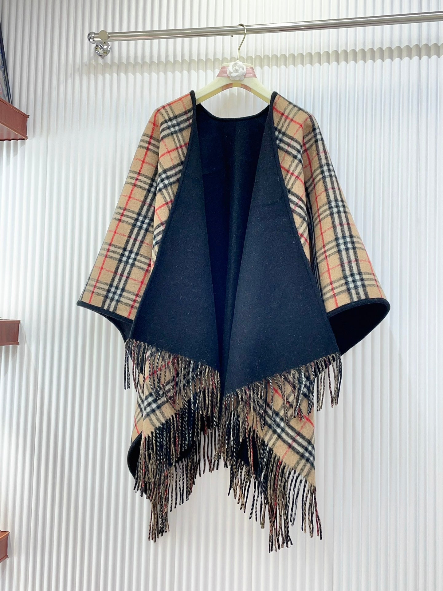 Reversible Black Vintage Plaid Cape mysite