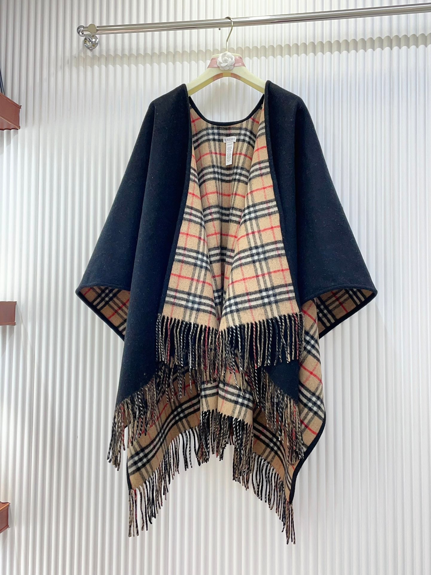 Reversible Black Vintage Plaid Cape mysite
