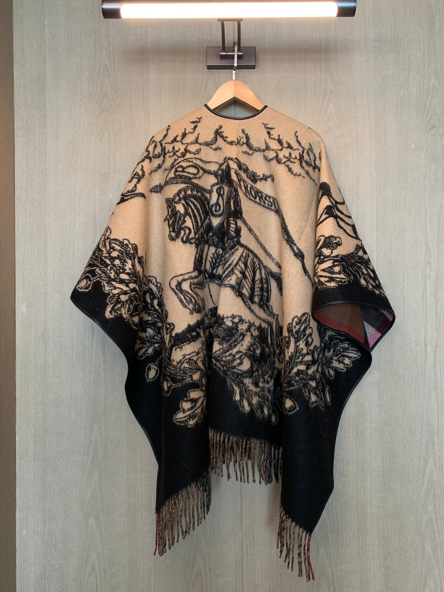 Double-sided Jacquard Cape mysite