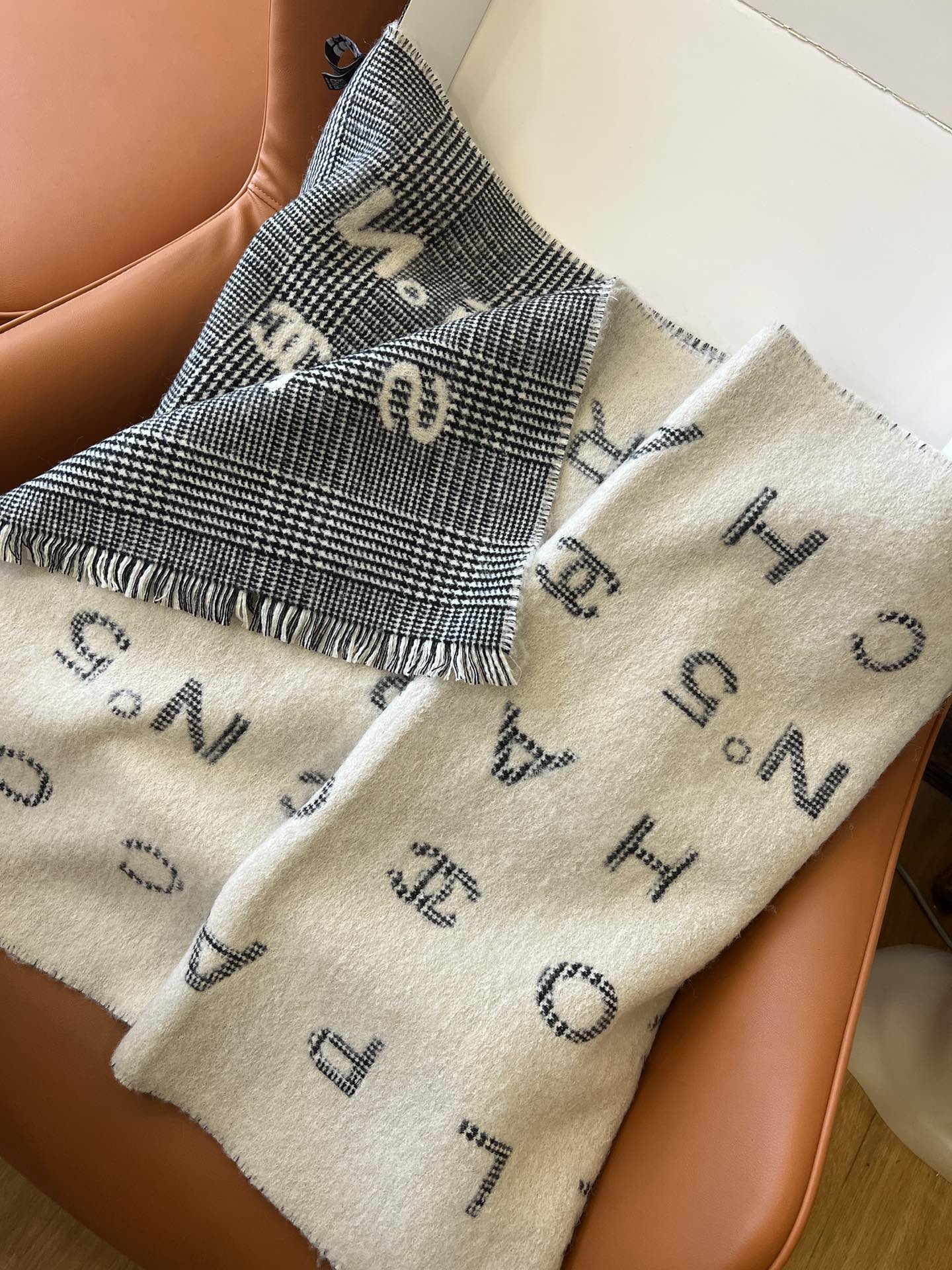 Check double-faced wool scarf mysite