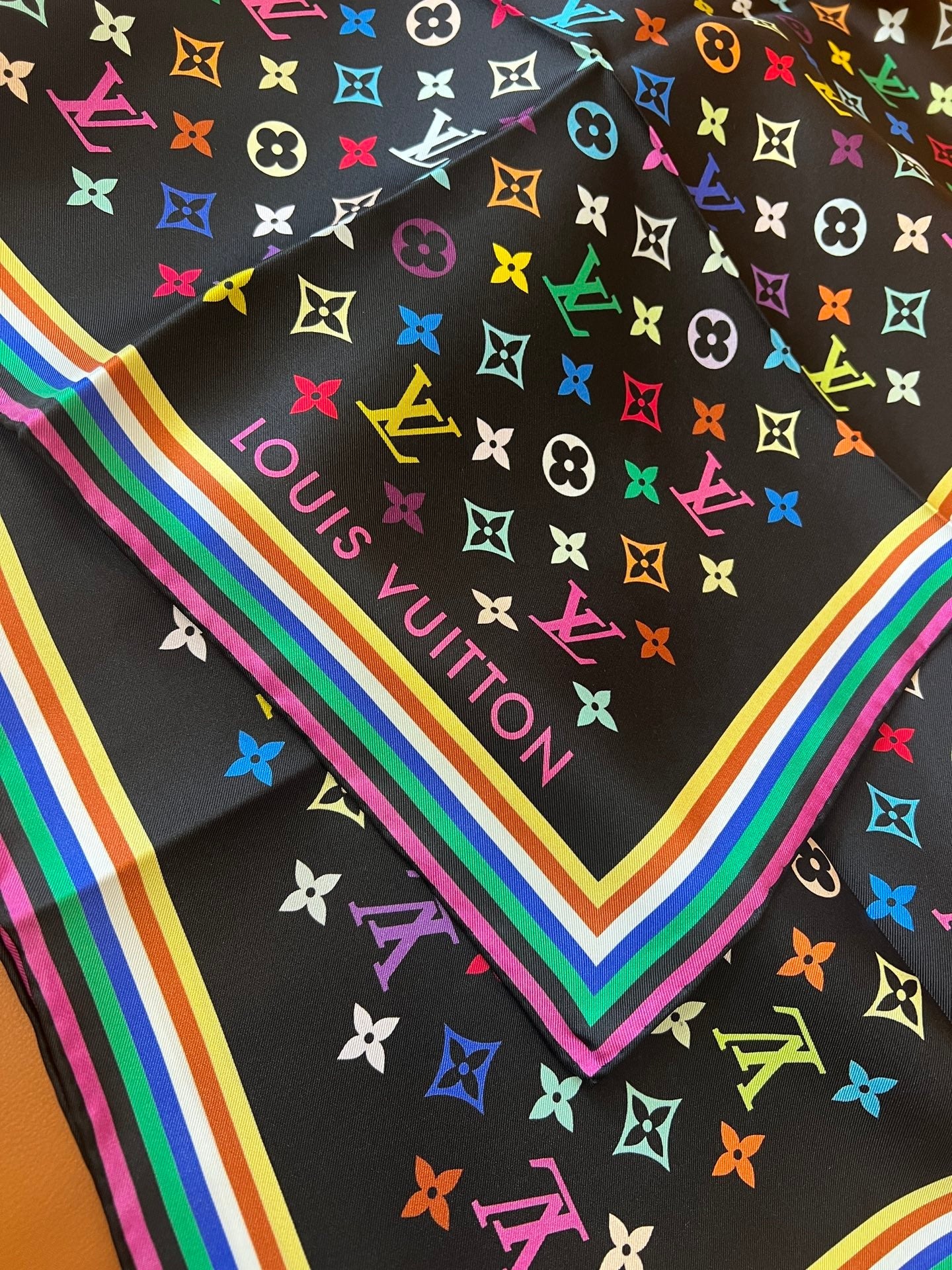 Colorful printed square silk scarf mysite