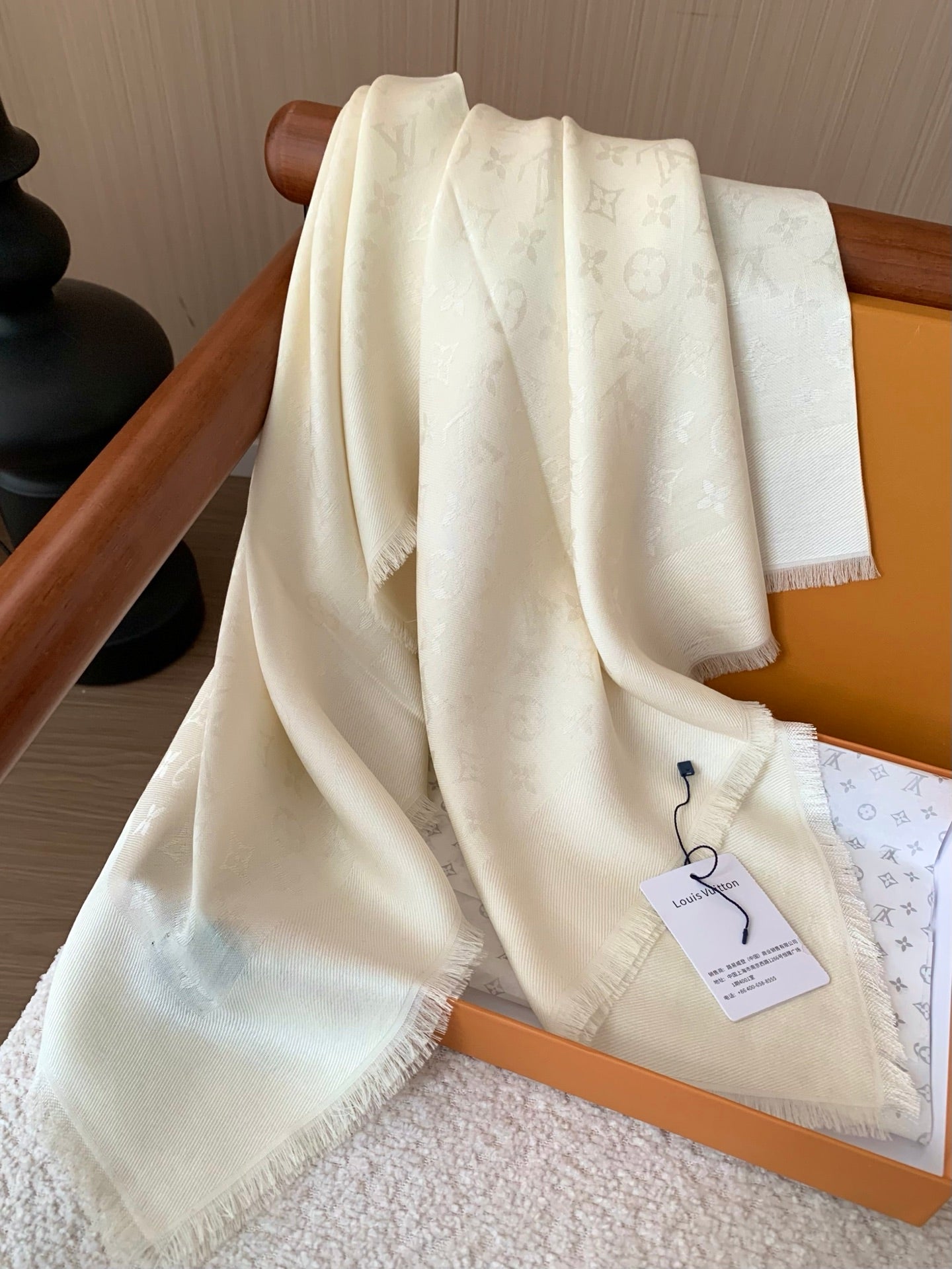 Printed White silk and wool scarf mysite